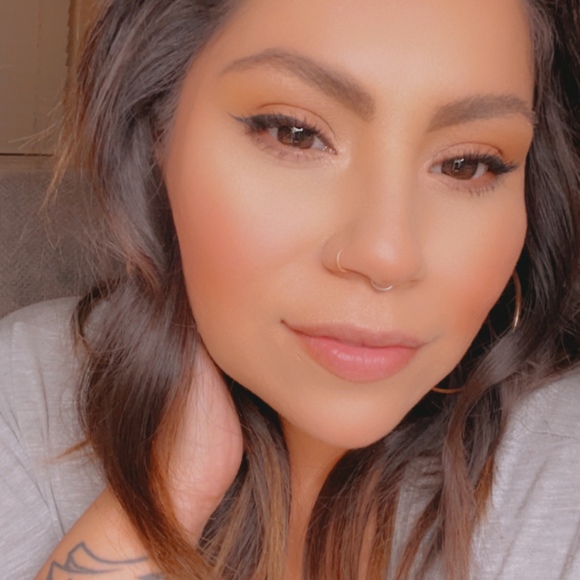 Meet your Posher, Martina - Picture 1 of 1